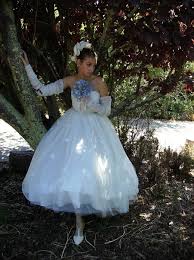 Abiti da sposa nuovi su misura azienda italiana. Sposa Con Cappello Regole Per Un Matrimonio En Chapeau Unadonna