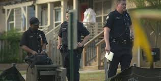 The shooting, where at least four people were shot, happened at 10:30 pm on tuesday evening. Atlanta Police 2 Dead 5 Injured In Drive By Shooting In Edgewood Neighborhood