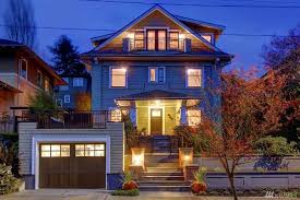 Capitol Hill Seattle Home For Sale 918 12th Ave E Seattle Wa 98102 1 950 000 Beds 5 Baths 3 1 Sq Ft 3 500 Enjoy Seattle Homes For Sale Seattle Homes House Styles