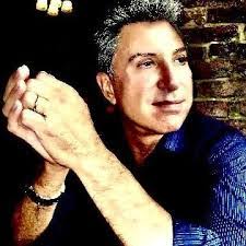 Peter Amendola's Instagram, Twitter & Facebook