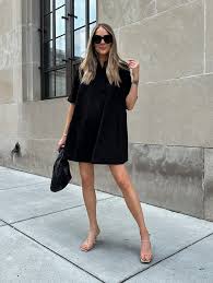 Black Dress And Pink Shoes Outfit | Fabulously Overdressed