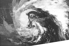 Velg blant mange lignende scener. Tropical Cyclone Like Vortices In The Extratropics Observational Evidence And Synoptic Analysis In Weather And Forecasting Volume 16 Issue 1 2001
