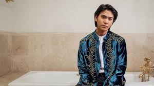 Quotes story wa kenangan versi dilan (iqbal ramadan) подробнее. Nyanyikan Ost Film Milea Iqbaal Ramadhan Menghayati Kesedihan Dilan