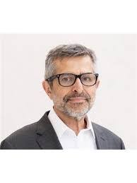 Robert Coghlan's Instagram, Twitter & Facebook