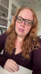 Kimberly Geswein's Instagram, Twitter & Facebook