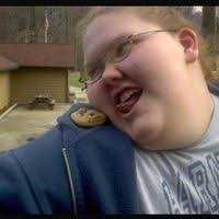 Danielle Botsford (thinkkpinkkk)