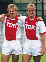 Together they were involved in all 4 penalty shootout eliminations in the. Futbolismo On Twitter Dutch Twins The Defender Franciscus Frank Deboer And The Midfielder Ronaldus Ronald Deboer With Afcajax Ajaxmuseumnl Ajax1nl Ajaxlife Afcajax En Mothersoccernl Pilkawholandii Calcio Olandese