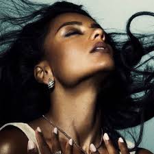 Ella Prior🦋 (@ellapriorxo)