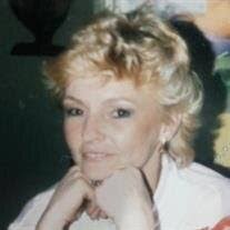 Lynn Upton's Instagram, Twitter & Facebook