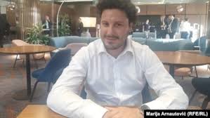 Dritan abazović je crnogorski doktor političkih nauka i političar albanskog porekla. Dritan Abazovic Rezolucija O Srebrenici Nije Uperena Protiv Srpskog Naroda