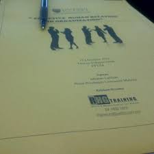 Tari sekapur sirih adalah salah satu tarian tradisional yang berasal dari daerah jambi. Dewan Sekapur Sirih Petaling Jaya Selangor