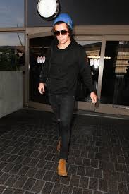 600 x 900 jpeg 103 кб. Harry Styles Wearing Black Hoodie Black Skinny Jeans Tan Suede Chelsea Boots Blue Beanie Lookastic