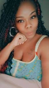 Hello new to the group single in Florissant looking for a woman to enjoy  life's blessings with.