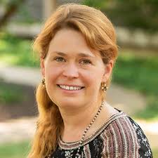 Elizabeth Schrader's Instagram, Twitter & Facebook