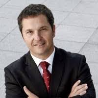 Raul Lyon's Instagram, Twitter & Facebook