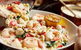 Hourly rates at olive garden start at around $4.66 for a server, rising to around $64,897 for a to allow you to compare with similar jobs, a server at red lobster will be paid an average of $4.27 per. Olive Garden Adds Three New Lasagnas To The Menu For A Limited Time The New Menu Items Add A Twist To T Seafood Lasagna Recipes Seafood Lasagna Lasagna Recipe