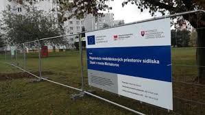 Euro t ra videa egyes let nk c lja a szabadid kultur lt s tartalmas elt lt s nek biztos t sa k l nb z sz nes. Na Sidlisku Zapad V Michalovciach Pribudnu Ihriska Aj Chodniky Korzar Sme