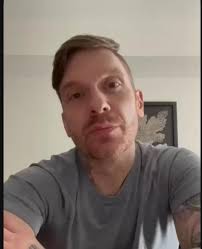 𝗦𝗔𝗬 𝗬𝗘𝗦 𝗜𝗙 𝗬𝗢𝗨 𝗟𝗢𝗩𝗘 𝗧𝗢 𝗦𝗘𝗘 𝗠𝗘 𝗣𝗟𝗔𝗬🎸❤️