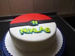 Pikachu kuchen für kindergeburtstag pokemon. Pokemon Ball Fondant Torte Zum Geburtstag Youtube
