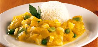 Locro — mit quiquirimichi locro ist ein herzhafter dicker eintopf, der sehr populär ist in der anden region. Locro Ajinomoto Del Peru S A