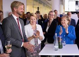 The upcoming election should not lead to doing the supposedly popular instead of the right thing, said repinski. Gordon Repinski On Twitter Nach Knapp Drei Jahren Endet Mit Dieser Woche Meine Zeit Als Stellvertretender Chefredakteur Und Hauptstadtburoleiter Beim Rnd De Ich Bin Unendlich Dankbar Fur Die Zeit Mit Diesem Team Fur
