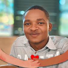 A Zetech University student by name Kitere alias Ryan Kyte had through his  Facebook account expressed deep frustration and distress over his  experience with lecturer Doreen Mwangi, accusing her of undermining his