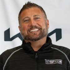 Holly Ferree's Instagram, Twitter & Facebook