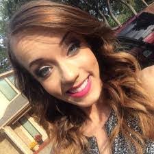 Pamela Bucci's Instagram, Twitter & Facebook