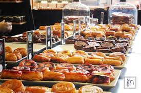 Le Kouign Amann Breton Par Philippe Maudet Patisserie Vannes Kouignamann Bretagne Gourmandise Patissier Boulan Kouign Amann Gastronomie Gateau Breton