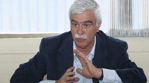 Objetivo cuatro autor del libro: Sjch6clau Tuym