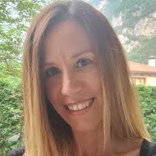 Laura Holler (@LauraMk30)