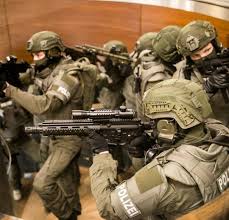 Pin Von Casey Auf Police Spezialeinheiten Bundeswehr Sondereinheit