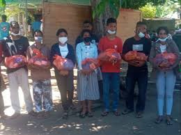 Pemuda Kiwangona Salurkan Bantuan ke Desa Terdampak Bencana yang Jarang  Diketahui