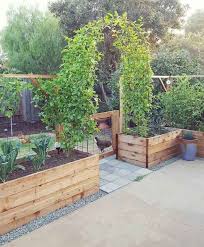 83 Stunning Small Cottage Garden Ideas For Backyard Landscaping Wholehomekover In 2020 Home Vegetable Garden Small Cottage Garden Ideas Vegetable Garden Raised Beds