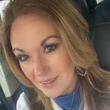 Danielle Robertson's Instagram, Twitter & Facebook