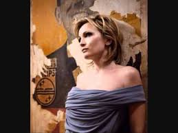 патрисия каас Il Me Dit Que Je Suis Belle Patricia Kaas Il Me Dit Que Je Suis Belle Wmv Youtube