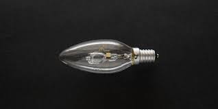 Photo Les ampoules halognes interdites  la vente le 1er septembre