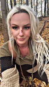 Aha! Here's a tough one for you smarty pants to identify. ! Found in  Southern Ontario. Thank you In advance.