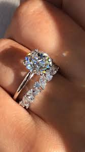 evie bui (eviebui92)