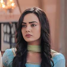 Between Sahiba and Deepa who is more beautiful, rate their beauty.