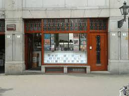 Bert S Records Den Haag The Netherlands Home Decor Record Store Decor