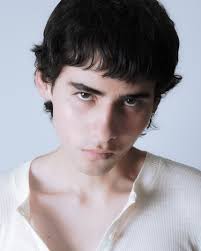 Talent Africa Galactika @__luna.de.agua__ Photographed by Florian Daniel  @floriandanieel Styled by Lucrezia Person @lucre.z.ia and Marianne Nicholls  @marianne_nicholls Hair and makeup by Venus Grazia @venus.grazia Art  direction by Marianne Nicholls ...