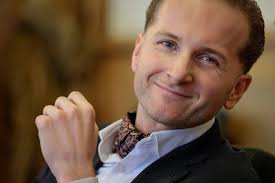 Der Fall des «Windkraft-Betrügers»: Hendrik Holt erschwindelt Millionen und flüchtet dann aus dem offenen Vollzug
