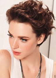 It works better on people with thin hair texture since he waves and the curls can make the head look fuller. 111 Amazing Short Curly Hairstyles For Women To Try In 2018