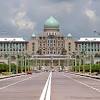 Negara juga boleh diibaratkan sebagai seorang manusia. 1