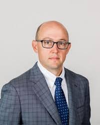 It's down to two: One of the remaining APS superintendent finalists has  dropped out