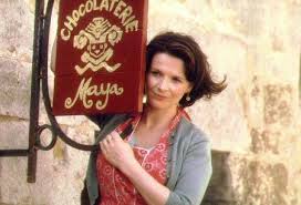 One Of My Go To Movies That Make Me Happy Chocolat A Sleepy 1950 S French Town Gets A Bit Of Spice When A Mysteri Chocolat Movie Juliette Binoche Movies