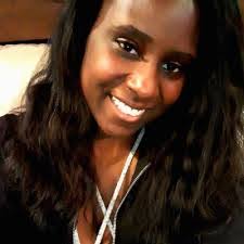 Lorena Eckert's Instagram, Twitter & Facebook