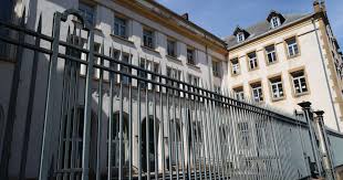 Photo Fameck. Vol au supermarché : l'aspirateur à 800 euros passe en ...