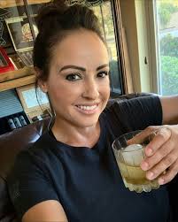 Let the weekend begin 🥃 #cheerstotheweekend